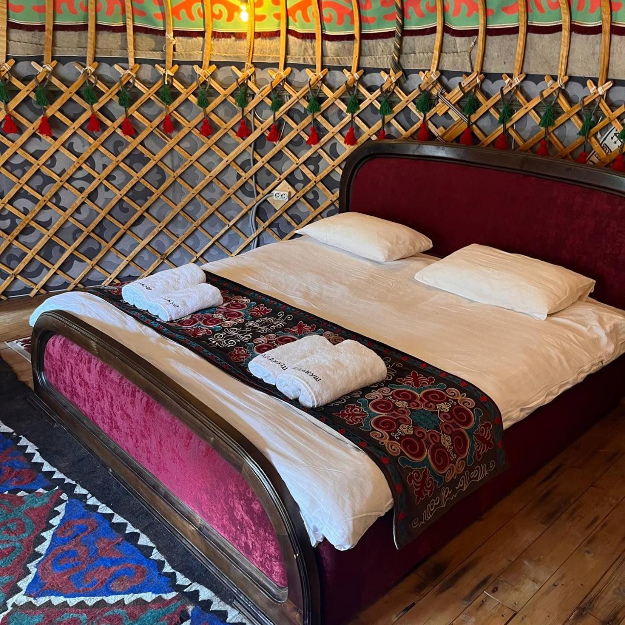 Ethno Complex Ala Kuch Hotel Kaindy Bagian luar foto